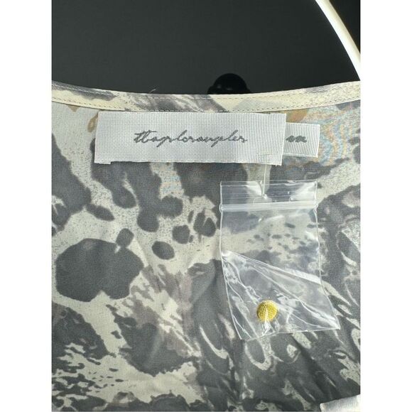 Tbags LA blouse NWT size Medium - Picture 3 of 4
